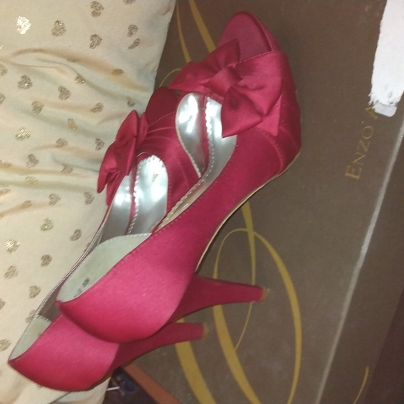 Michaelangelo women's red satin fabric heels sz 8.5 - Picture 17 of 17